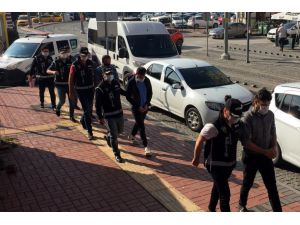 GÜNCELLEME - Kocaeli merkezli FETÖ operasyonunda yakalanan 6 zanlıdan 4'ü tutuklandı