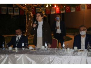 İYİ Parti Genel Başkanı Akşener, Yozgat'ta parti teşkilatı üyeleriyle bir araya geldi