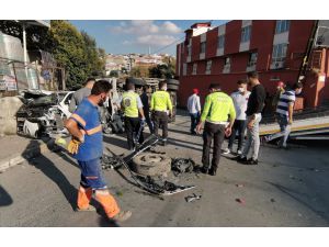 Gaziosmanpaşa'daki trafik kazasında 4 kişi yaralandı