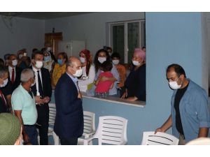 Bakan Soylu, Hatay'daki yangın bölgesinde incelemelerde bulundu