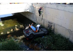 Kayseri'de kanala devrilen otomobilin sürücüsü öldü