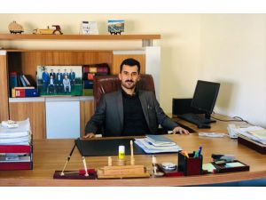 Lisansüstü eğitimini Türkiye'de tamamlayan Iraklı akademisyen tecrübelerini öğrencileriyle paylaşıyor