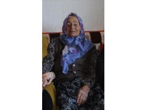 Şehit annesi trafik kazasında hayatını kaybetti
