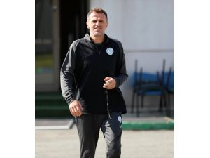 Çaykur Rizespor Teknik Direktörü Tomas: "İnşallah Ankaragücü maçı yeni başlangıç olacak"