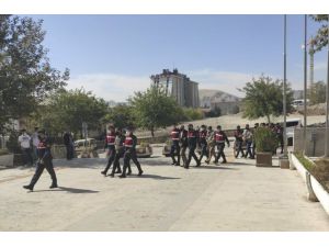 Elazığ'da şantiyeden kablo hırsızlığı: 9 gözaltı