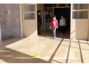 Şırnak'ta öğrenciler terörün yıktığı, yeniden inşa edilen okullarda eğitime devam ediyor