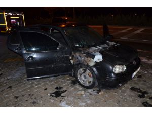 Karaman'da seyir halindeki otomobil yandı