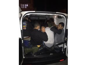 Tekirdağ'da 5 kişi kapasiteli araçta 15 sığınmacı yakalandı