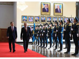 Kazakistan ile Rusya, askeri iş birliği anlaşmasını yeniledi