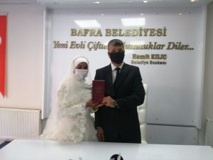 Endonezyalı Yulnettin sosyal medyadan tanıştığı Samsunlu Yıldırım ile evlendi