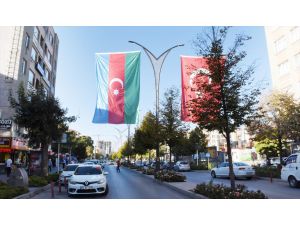 Kırşehir'den Azerbaycan'a bayraklı destek
