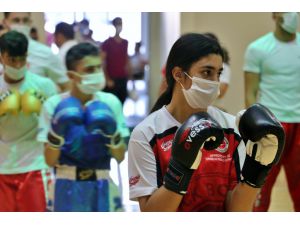 Kick boks Türkiye'de popüler sporlar arasına girdi