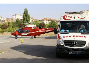 Ambulans helikopter kazada yaralanan tır sürücüsü için havalandı