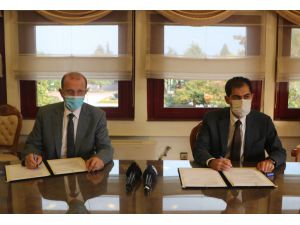 KTÜ Teknokent ile Hücre ve Doku Merkezi arasında iş birliği protokolü imzalandı