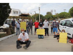Datça'da belediye önünde oturma eylemi