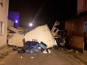 Kastamonu'da evin duvarına çarpan kamyonun şoförü öldü