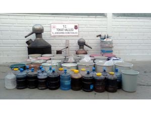 Tokat'ta 2 bin 580 litre sahte içki ele geçirildi