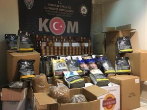 Kırıkkale'de 198 kilogram kaçak tütün ve 20 bin makaron ele geçirildi