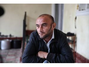 Ermenistan'ın saldırısında ailesinden 5 kişiyi kaybeden Genceli Serkarov yaşadığı acıyı anlattı: