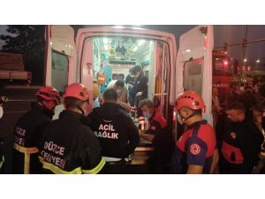 Düzce'de kamyonla otomobil çarpıştı: 3 yaralı