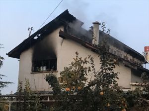 Konya'da yanan ev kullanılamaz hale geldi