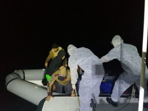 Marmaris açıklarında 21 sığınmacı kurtarıldı