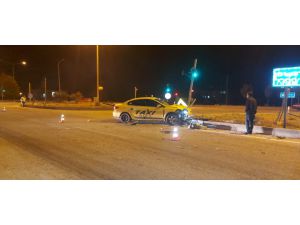 Isparta'da ticari taksiyle motosiklet çarpıştı: 1 ölü, 3 yaralı