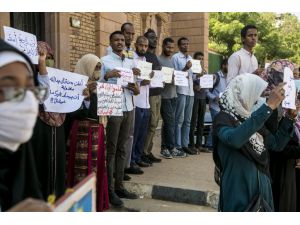 Sudan'da İsrail ile normalleşme protesto edildi