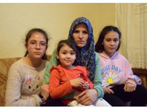 Kahramanmaraşlı 3 çocuk annesi depremde yaşadıklarını gözyaşlarıyla anlattı