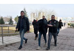GÜNCELLEME - Sivasspor-Fiorentina maçında sahaya inen 2 taraftar tutuklandı