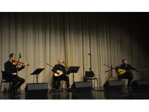 Bursa'da iki saz bir ses "Feryad" konseri düzenlendi