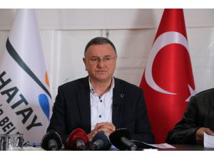 Hatay Büyükşehir Belediye Başkanı Savaş, basın toplantısı düzenledi: