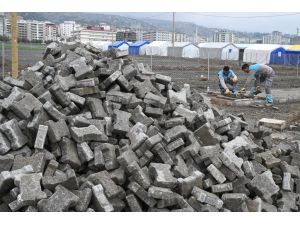 Melikgazi Belediyesi deprem bölgesine 20 milyon lirayı aşan destekte bulundu