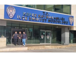 Antalya'da kesinleşmiş hapis cezası ile aranan 2 şüpheli yakalandı