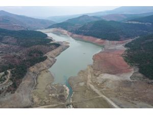 Bursa'da geçen ay kuruyan Nilüfer Barajı son günlerdeki yağışlarla dolmaya başladı