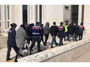 Balıkesir'de göçmen kaçakçılığı operasyonunda 6 şüpheli yakalandı