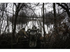 Ukrayna'nın Zaporijya bölgesindeki çatışmalarda ağırlıklı olarak obüsler kullanılıyor