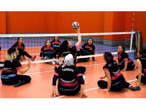 Oturarak Voleybol Kadın Milli Takımı'nda hedef, Avrupa Uluslar Gümüş Ligi'ni kazanmak