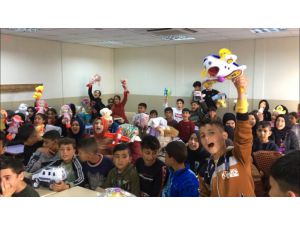 Sakarya'dan gönderilen oyuncaklar Gaziantepli depremzede çocukları sevindirdi