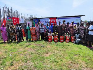 TİKA, Güney Sudanlı kadınlara çevre dostu pişirme sistemi temin etti