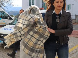 GÜNCELLEME - Denizli'de yangında ölü bulunan bebeğin annesi tutuklandı