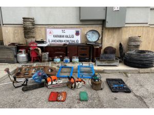 Karaman'da evlerden hırsızlık yapan 4 şüpheli yakalandı