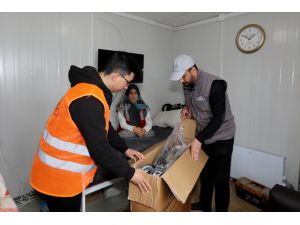 Gaziantep Büyükşehir Belediyesinden depremzedelere 5 bin 100 medikal malzeme desteği