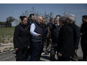 Bakan Karaismailoğlu deprem bölgesi Hatay'da incelemelerde bulundu