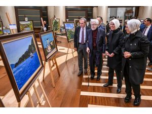 Eski AK Parti Milletvekili Zeki Ünal'ın resim sergisi açıldı