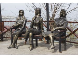 Ordu'da "üç kız heykeli" yeniden tahrip edildi