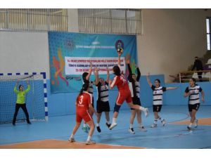 İşitme Engelliler Hentbol Türkiye Şampiyonası yarın Bursa’da başlıyor