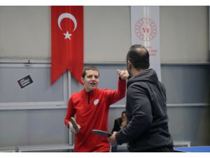 Masa tenisi il birincisi otizmli Rıza, Türkiye şampiyonluğu hedefliyor