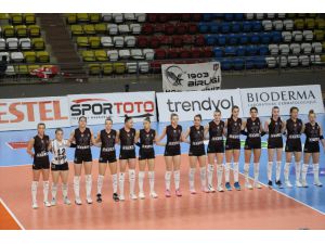 Voleybolda Kadınlar 1. Lig yarı final etabı, Bolu'da başladı