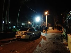 Kocaeli'de iki grup arasında çıkan kavgada 4 kişi yaralandı